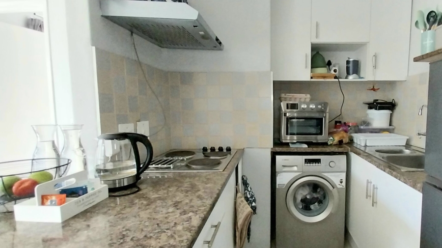 1 Bedroom Property for Sale in Kenilworth Western Cape